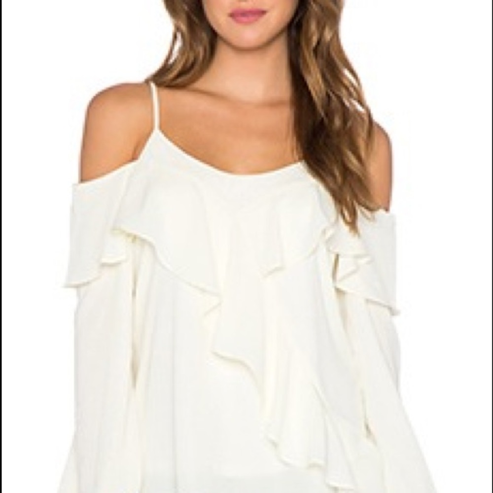 MOVING SALE!!! Very feminine Blouse by Va Va